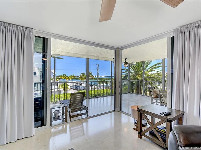 8302 Marina Villas Dr #8302 — Photo 8