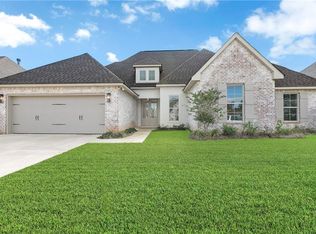 1261 Fox Sparrow Loop, Madisonville, LA 70447