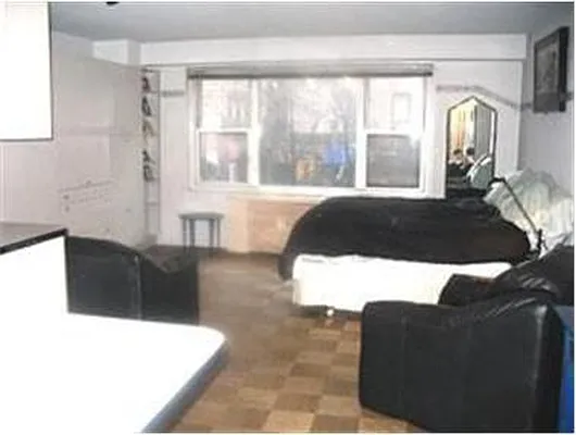 Rented by Douglas Elliman | media 7