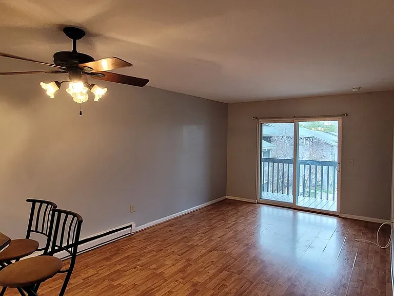 523 Meadowview Dr #D306 — Photo 7