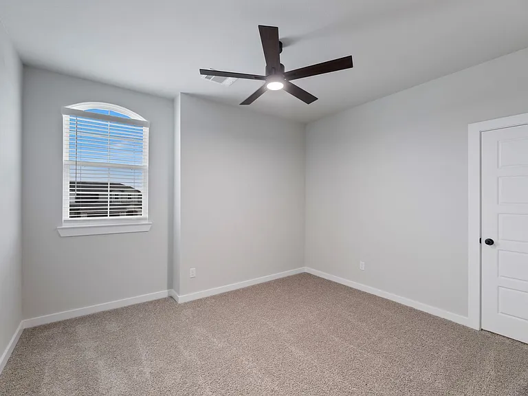 4407 Clovis Ct — Photo 17