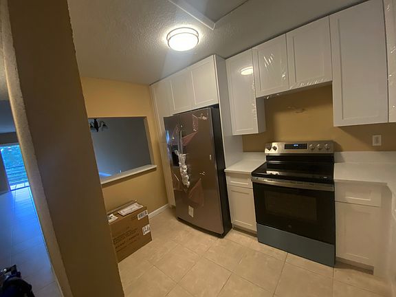 5th image of 120 Sparrow Dr APT 304