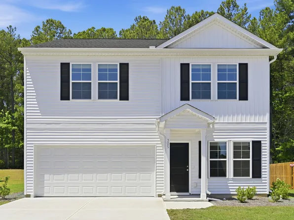 305 Ruby Baird Dr, Sneads Ferry, NC