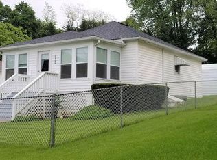 932 Jefferson Ave, Charles Town, WV