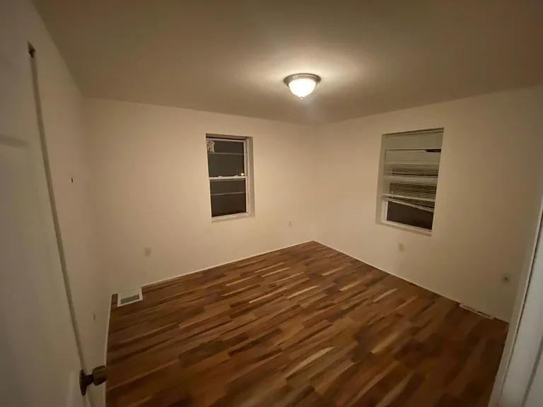 1215 Walnut St — Photo 18