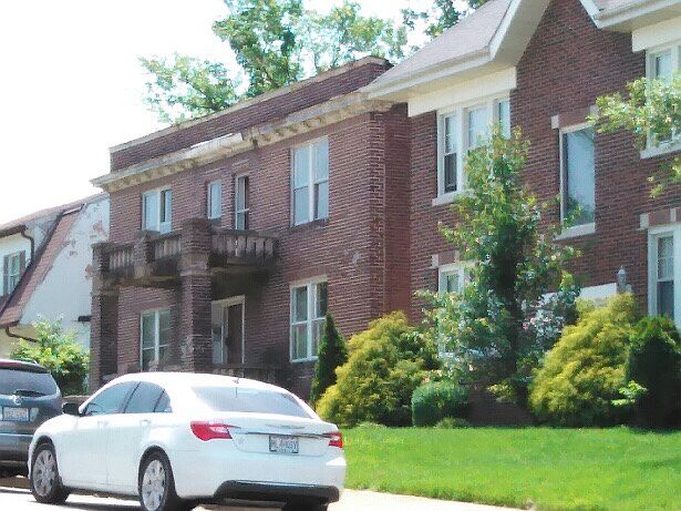 1st image of 5952 Oakherst Pl