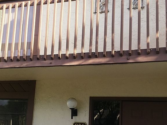 4th image of 836 NW 47 St