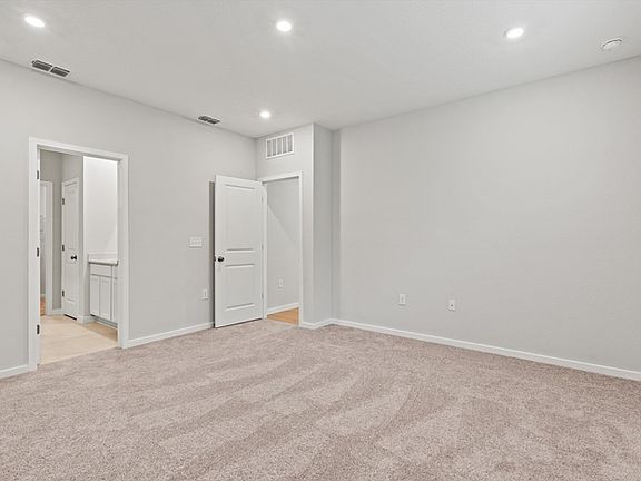 4th image of 14728 Macadamia Ln