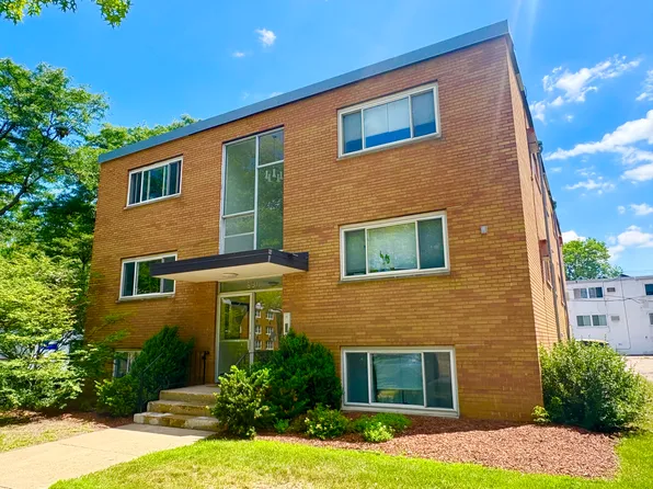 630 4th Ave SE APT 10, Minneapolis, MN 55414