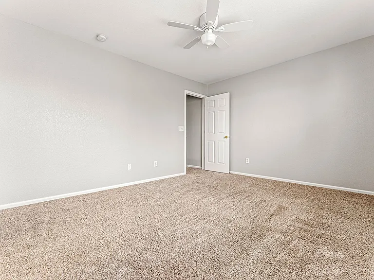 7857 S Kittredge Cir — Photo 19