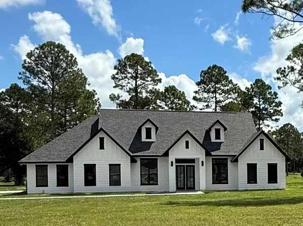 203 SW Grey Way, High Springs, FL 32643