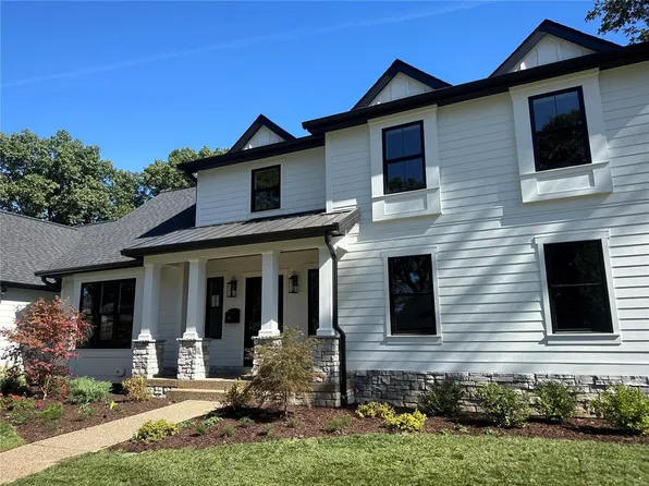 30 Waverton Dr, Saint Louis, MO 63124