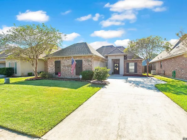 9384 Wyndham Way, Denham Springs, LA 70726