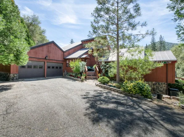 40325 Goldside Dr, Oakhurst, CA 93644