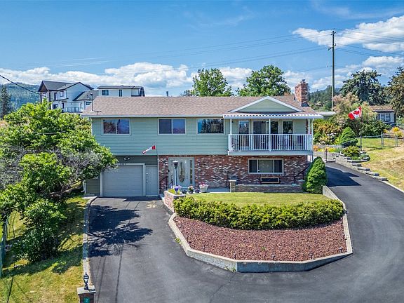 3rd image of 2489 Chieftain Rd