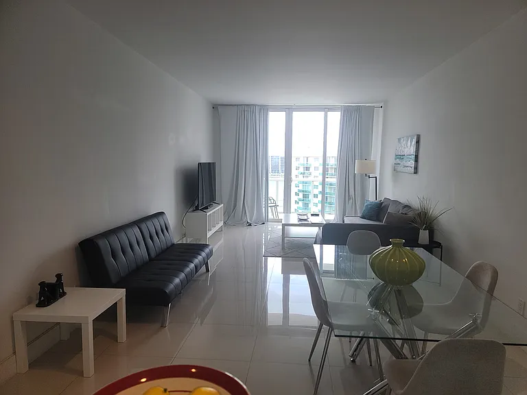 19380 Collins Ave #21 — Photo 8
