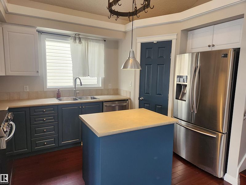Edmonton House for rent - 4 Bedrooms — photo 4