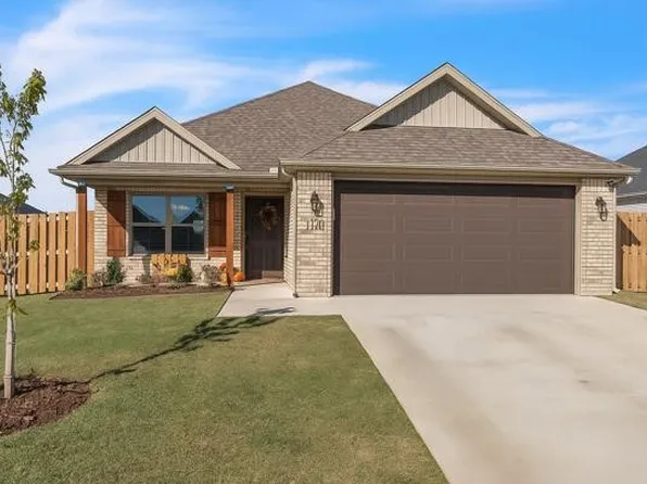 1110 Greendale Ave, Lowell, AR 72745