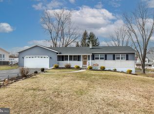 602 Lake Meade Dr, East Berlin, PA 17316