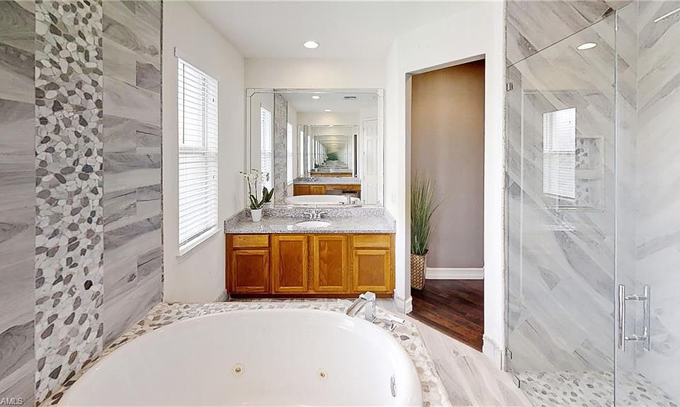 1st image of 1513 NW 37th Pl