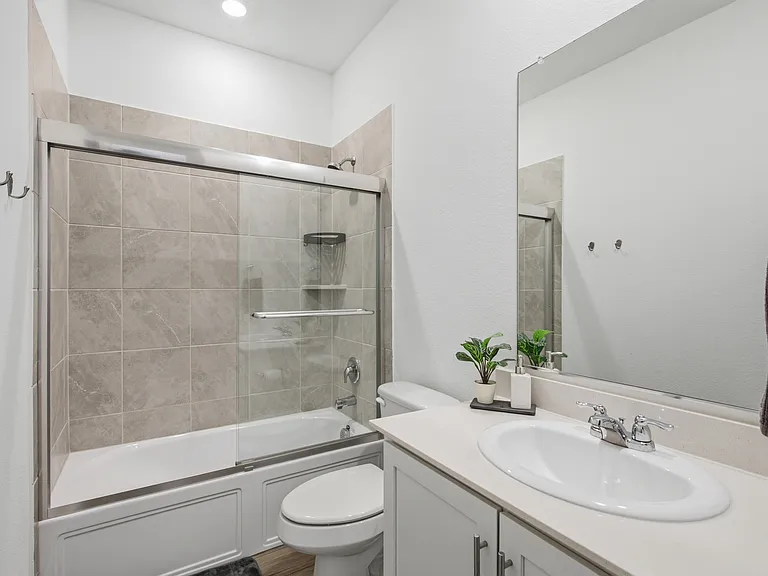 1121 Western Yarrow Ave — Photo 5