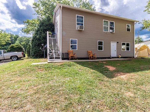 2nd image of 104A Duplex Ln