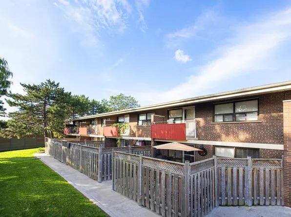 201 The West Mall #205-11, Etobicoke, ON M9C 1C4