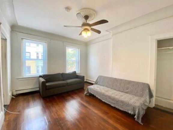 2nd image of 32 Cunard St