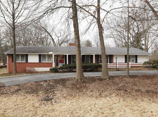 323 S Spoede Rd, Saint Louis, MO 63141
