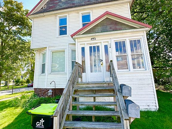 3rd image of 114 E Easterday Ave