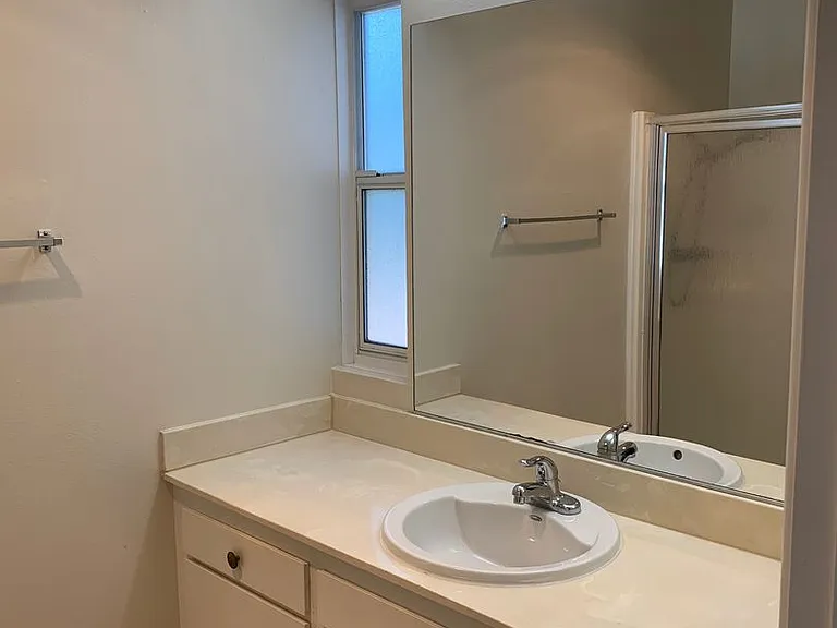 3061 Rollings Ave — Photo 6