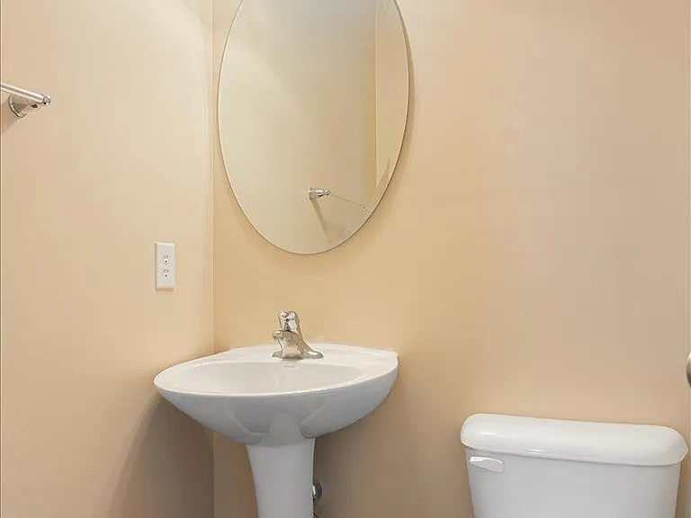 13310 Golden Gate Dr W — Photo 4