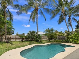 53 N Sewalls Point Rd, Sewalls Pt, FL 34996
