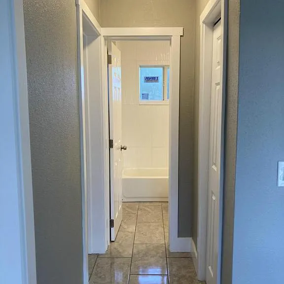 278 S Lake Ave #4 — Photo 7