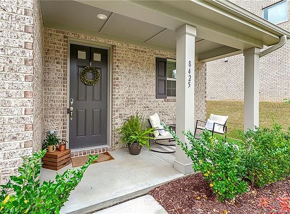 3rd image of 8425 Breton Way