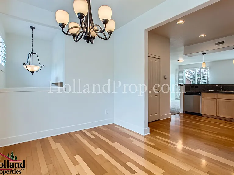 2287 NE Sheffield Ave — Photo 9