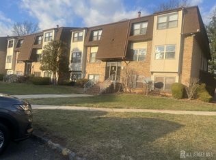 1947 Raspberry Ct, Edison, NJ 08817