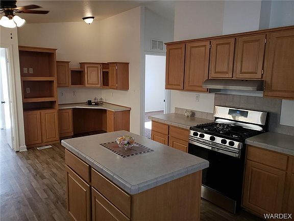 3rd image of 2644 E Davida Ave