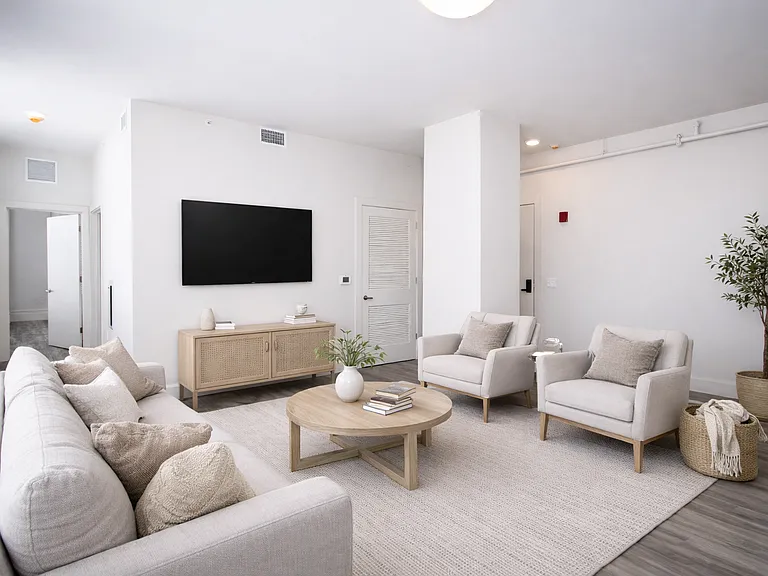 Bell Lofts — Photo 1