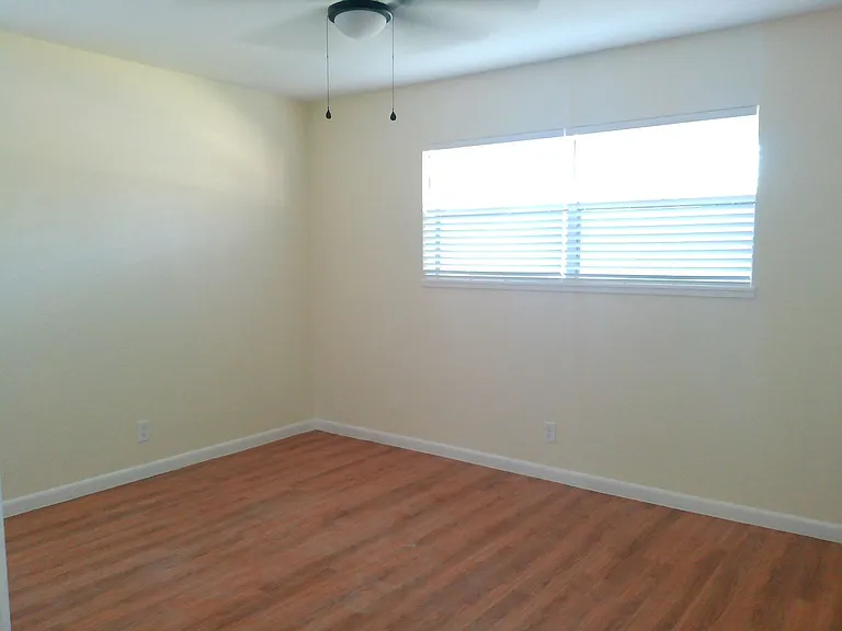 4610 Donegal Dr — Photo 12