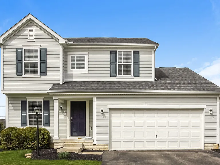 804 Zeller Dr — Photo 1