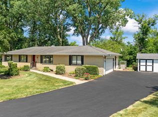 12N249 Magnolia Ct, Elgin, IL 60120