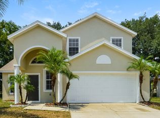 241 Bluff Pass Dr, Eustis, FL 32726