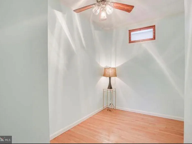 1604 S Hanover St — Photo 13