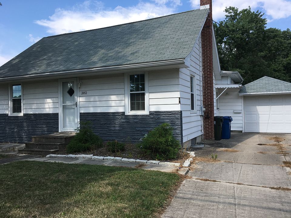 2nd image of 382 W Elm St
