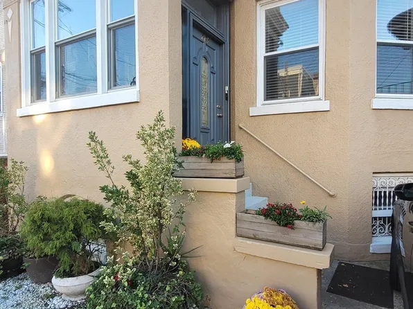 69 Poplar Street image 1 of 5