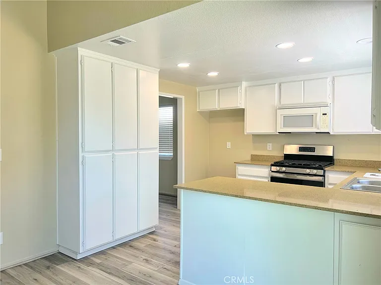 2826 San Ramon Dr — Photo 40