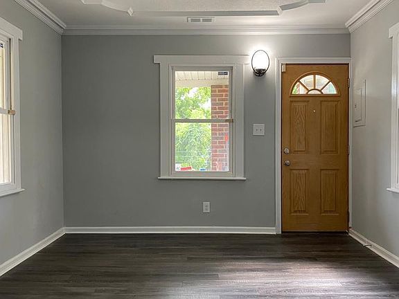 2nd image of 24 Chamber Ave