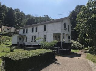 88 Roosevelt Ave, Benwood, WV