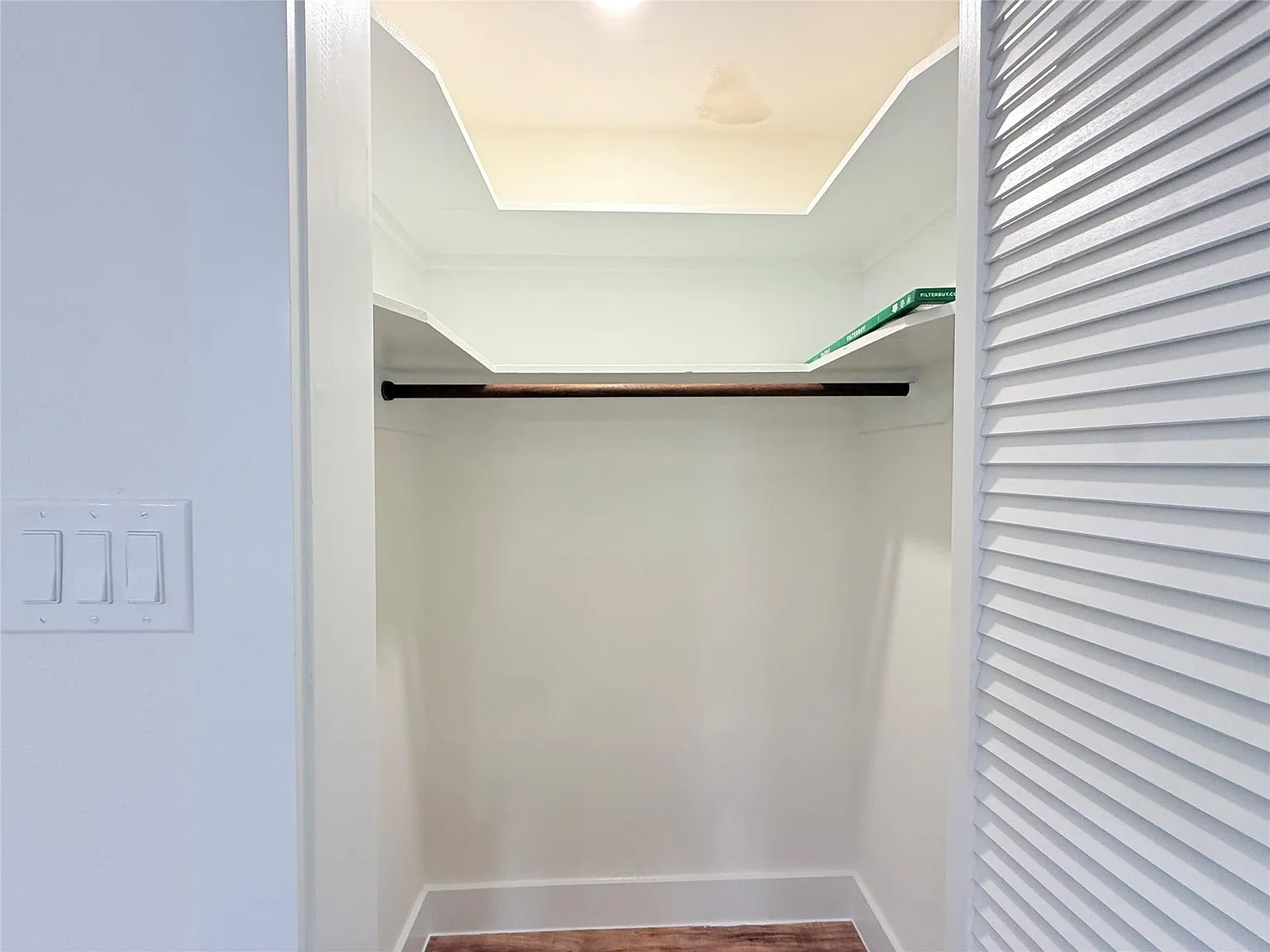 1 bed, 1.0 bath, 678 sqft, $1,350 — Photo 4